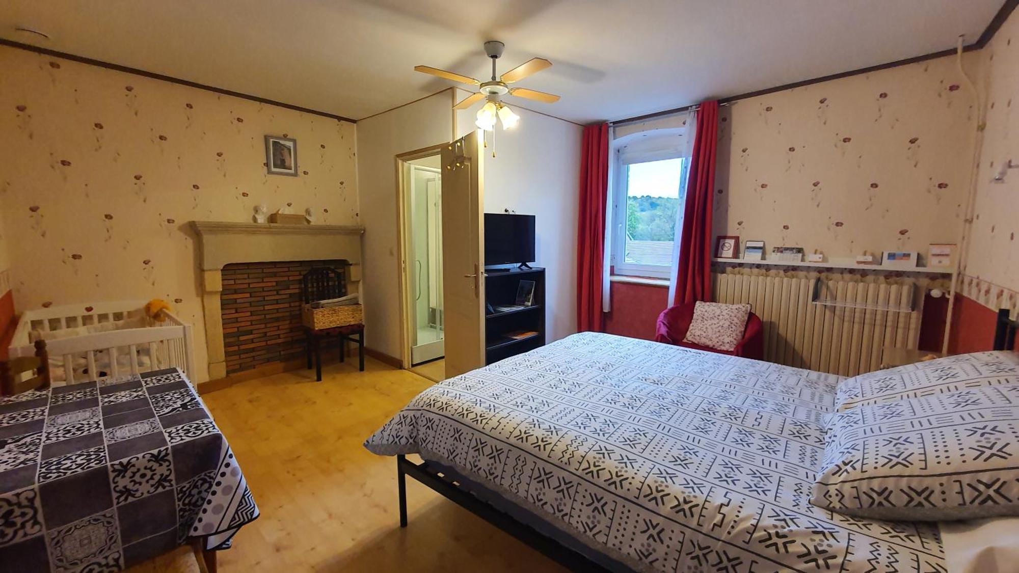 Anchenoncourt-et-Chazel La Grange Des Roches Roses Bed & Breakfast 部屋 写真